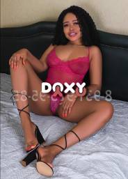 Фотография номер 2 - Шакира, 23 года